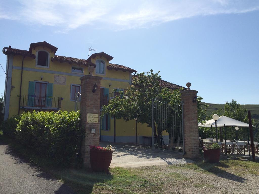 La Terrazza Del Barbaresco Panzió Neviglie Kültér fotó