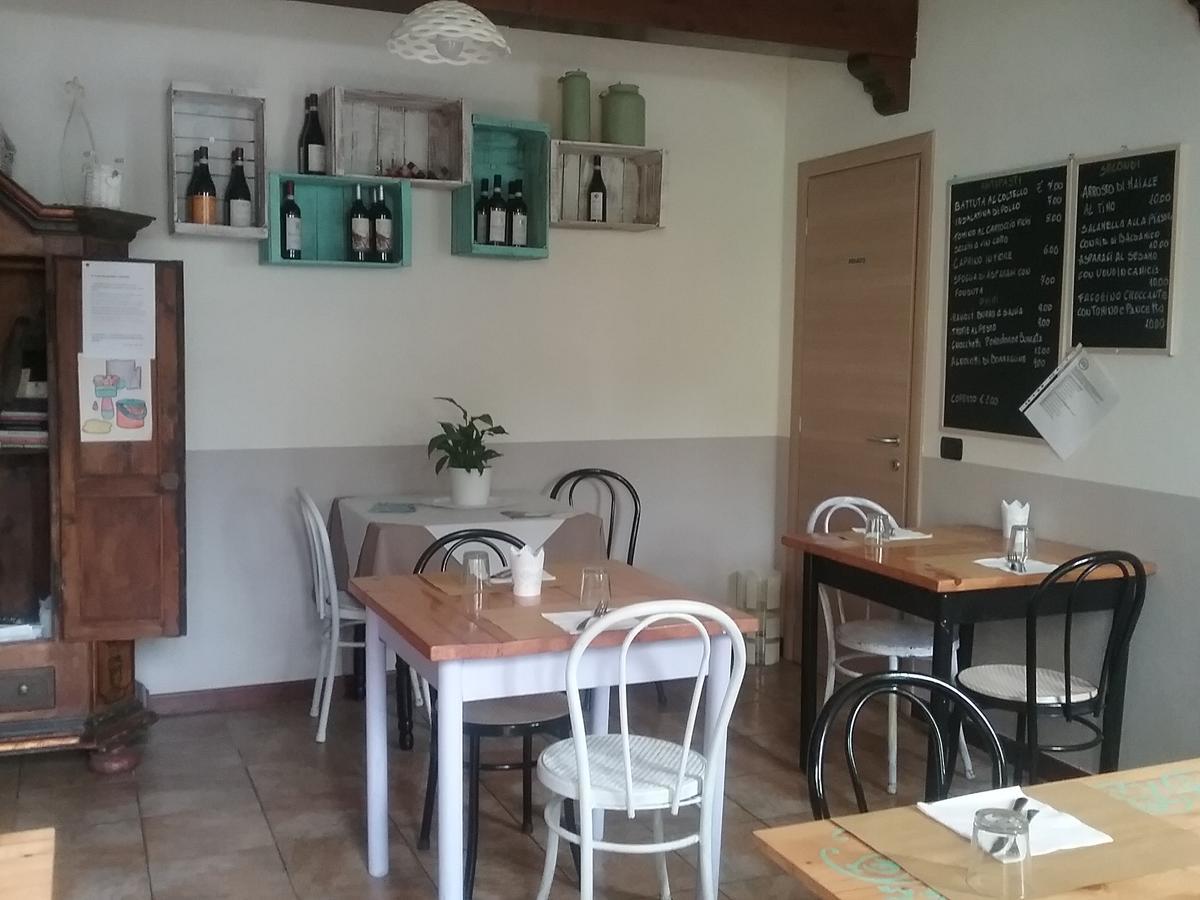 La Terrazza Del Barbaresco Panzió Neviglie Kültér fotó